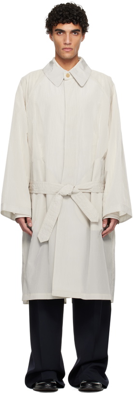 Photo: Hed Mayner Off-White Crinkled Trench Coat