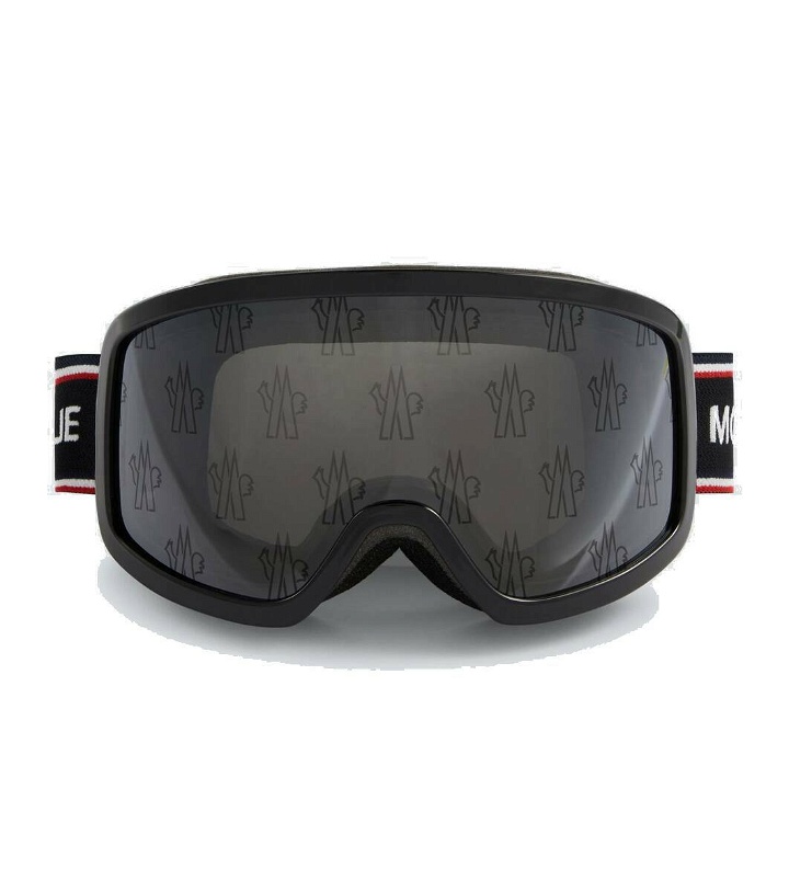 Photo: Moncler Ski goggles