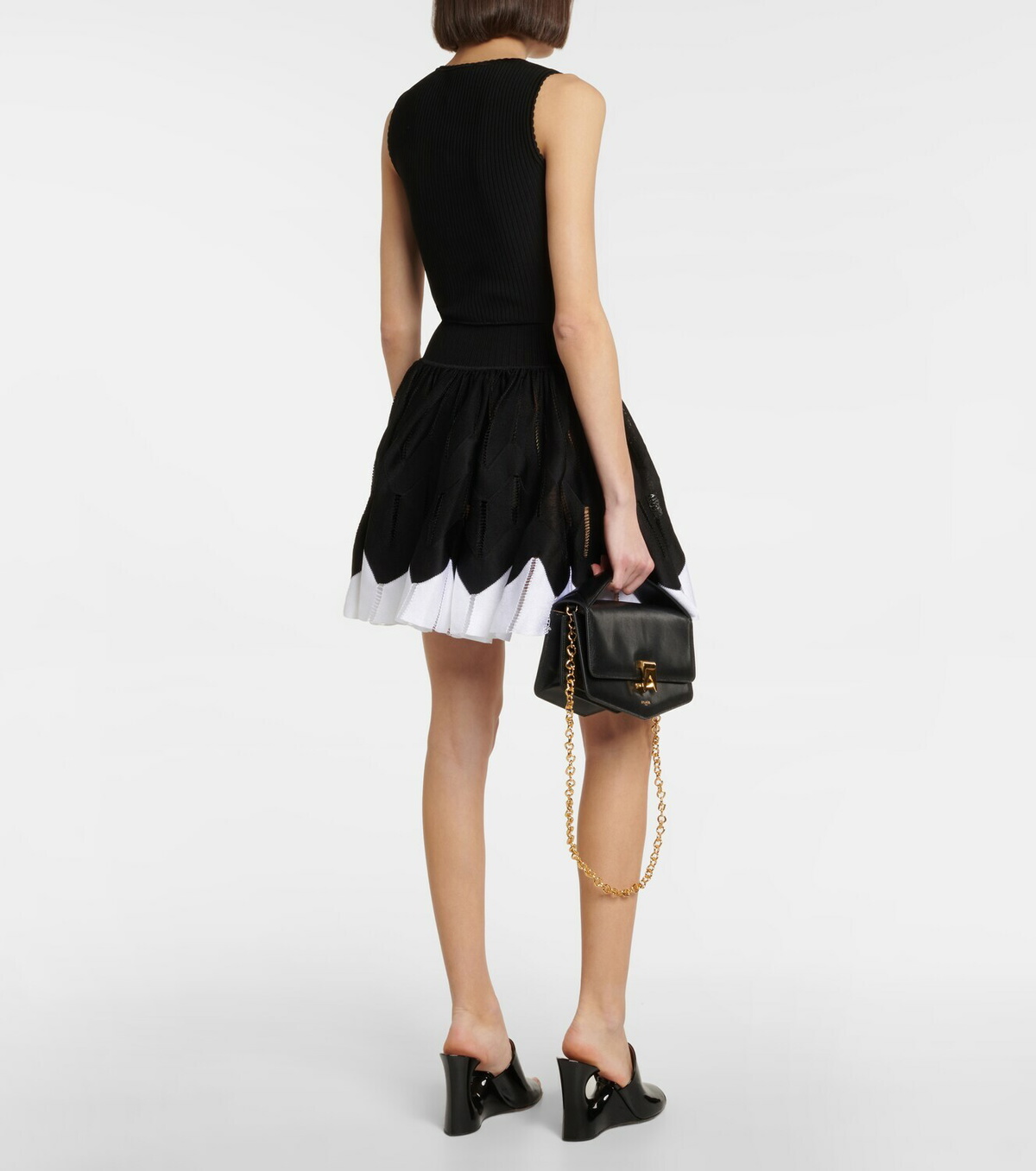 ALAIA ワンピース V-neck minidress 753011 Alaïa V-neck minidress ALAÏA