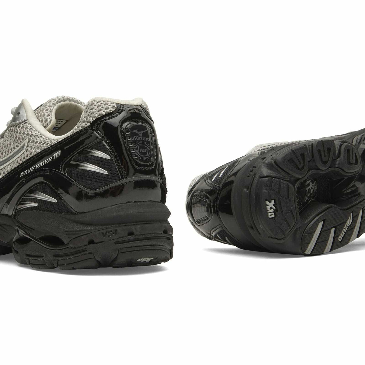 Mizuno Men's Wave Rider 10 Sneaker in Harbor Mist/Silver/Black