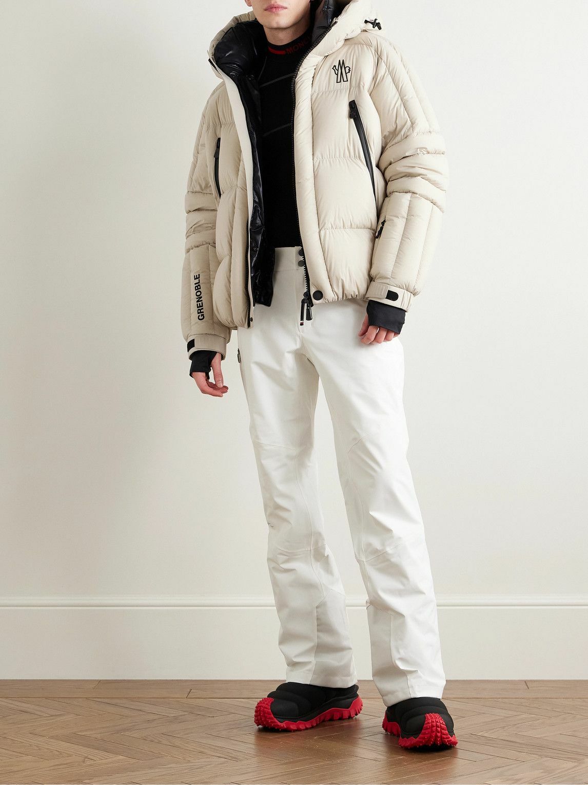 モンクレール Moncler Grenoble Cherferie Short Down Jacket | REVERSIBLE