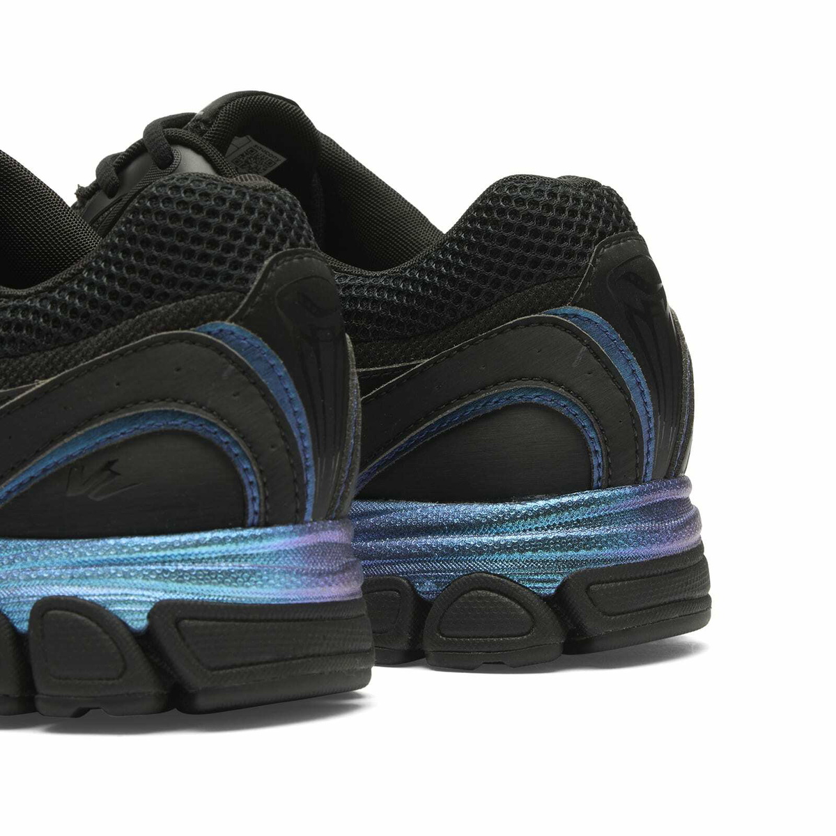 Saucony Progrid V2 Sneaker in Black/Night Sky
