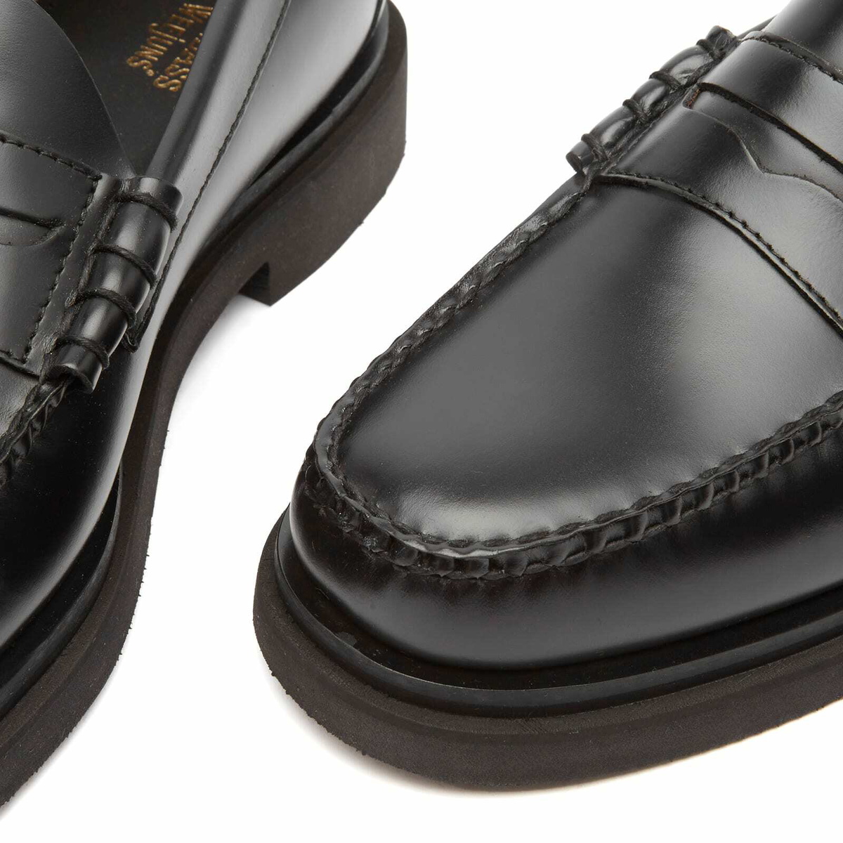 Bass Weejuns Men's Larson Step Loafer in Black Leather