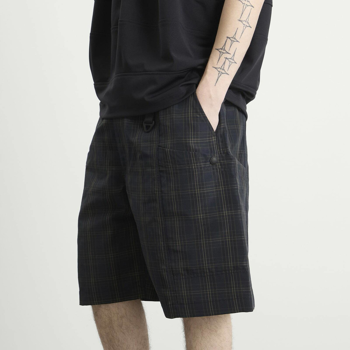 Comme des Garçons Homme Men's Cargo Shorts in Navy