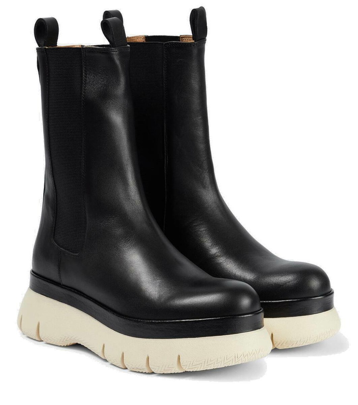 Photo: Isabel Marant Mecile leather Chelsea boots