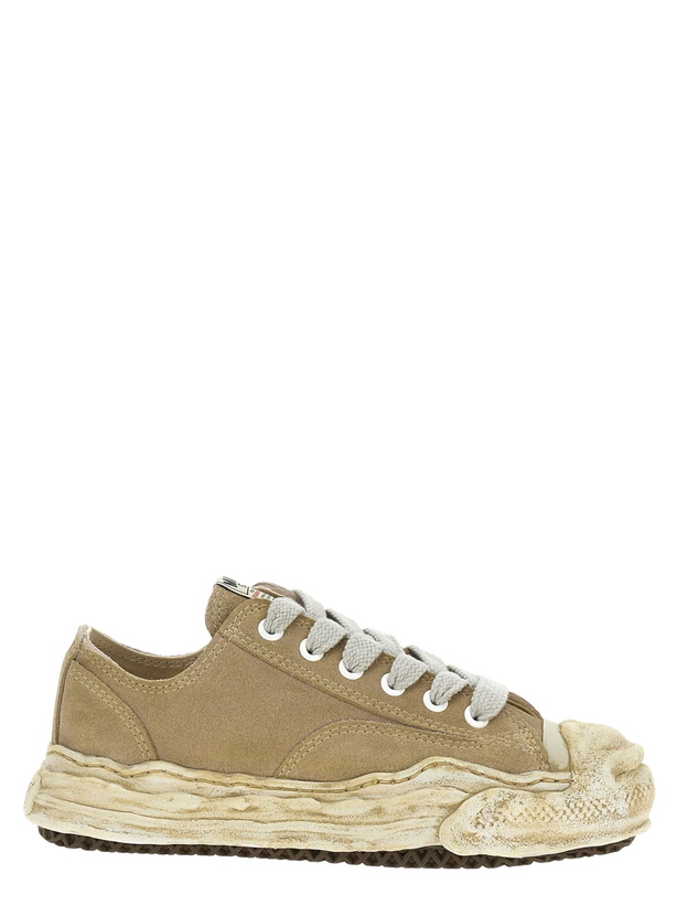 Photo: Mihara Yasuhiro hank Low Sneakers