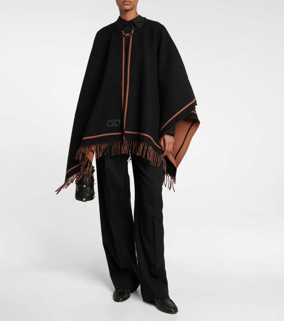 コート SALVATORE FERRAGAMO Embroidered Wool Cape Ferragamo Embroidered Wool Cape | italist