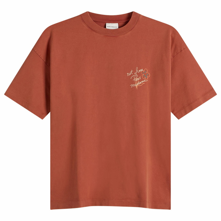 Photo: Drôle de Monsieur Men's Esquisse Slogan T-shirt in Red