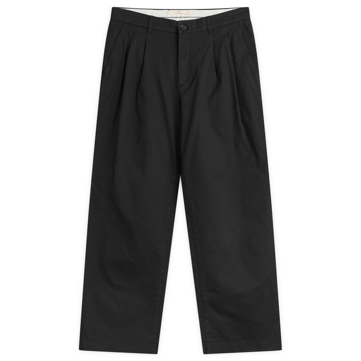 Photo: Norse Projects Men's Hestur Relaxed Twill Pleated Trousers in Black