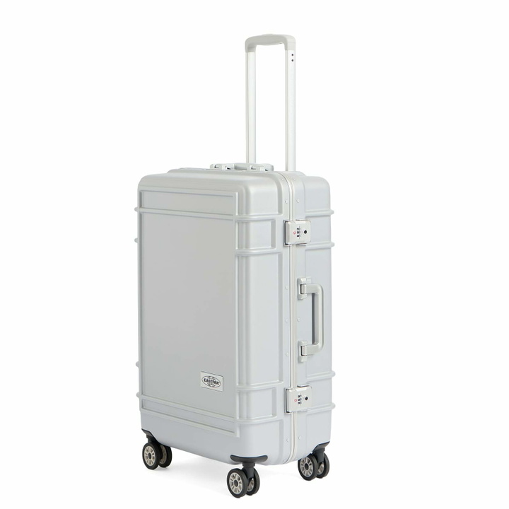 Photo: Eastpak Resist'r Luggage Case - Medium in Metal Silver 