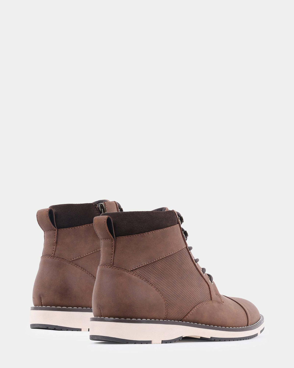 Steve Madden Mentor Boots in Cognac