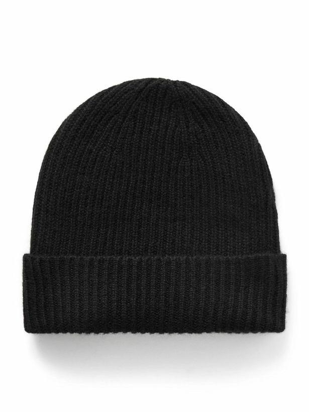 Photo: William Lockie - Ribbed Cashmere Beanie