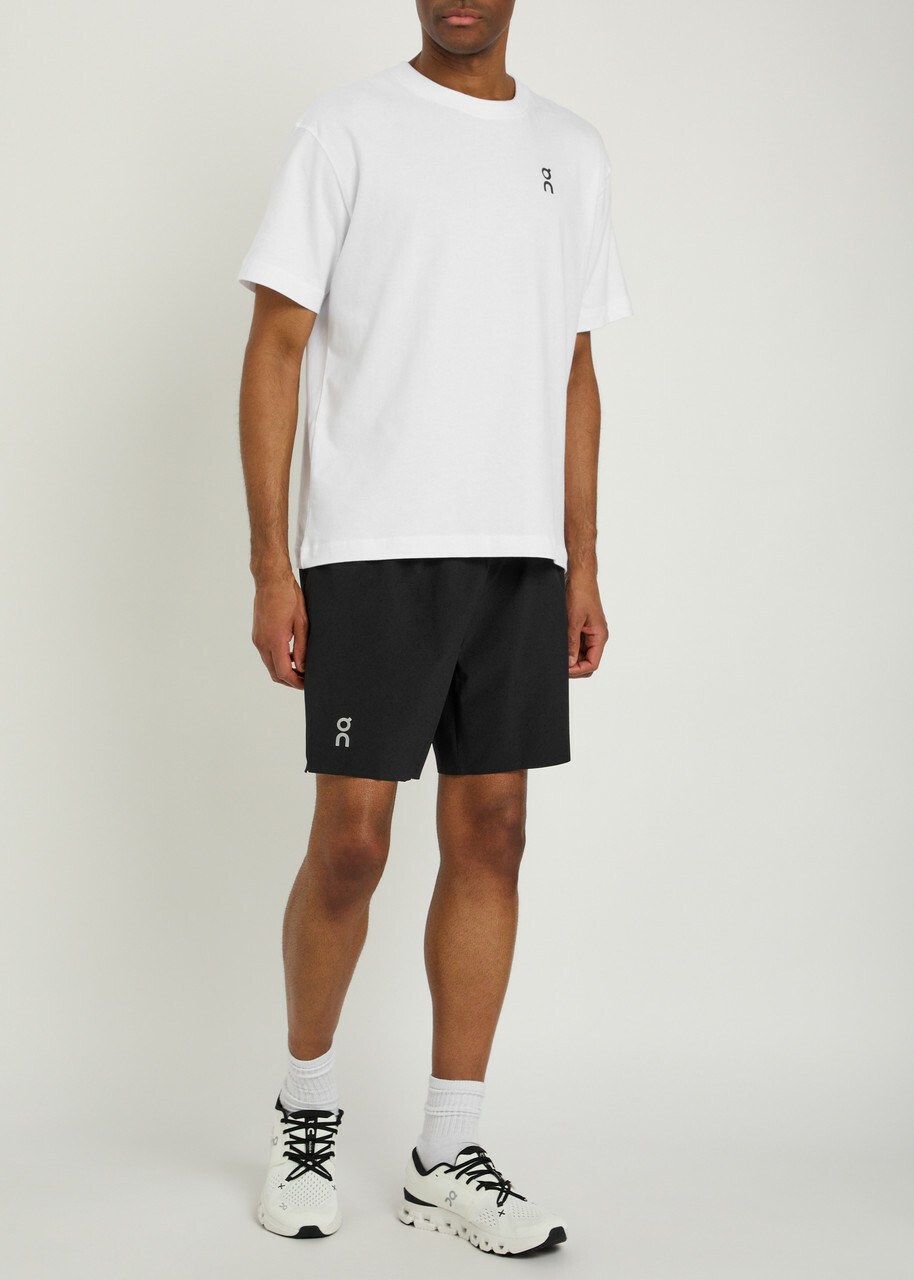 ON Train Stretch-shell Shorts Black
