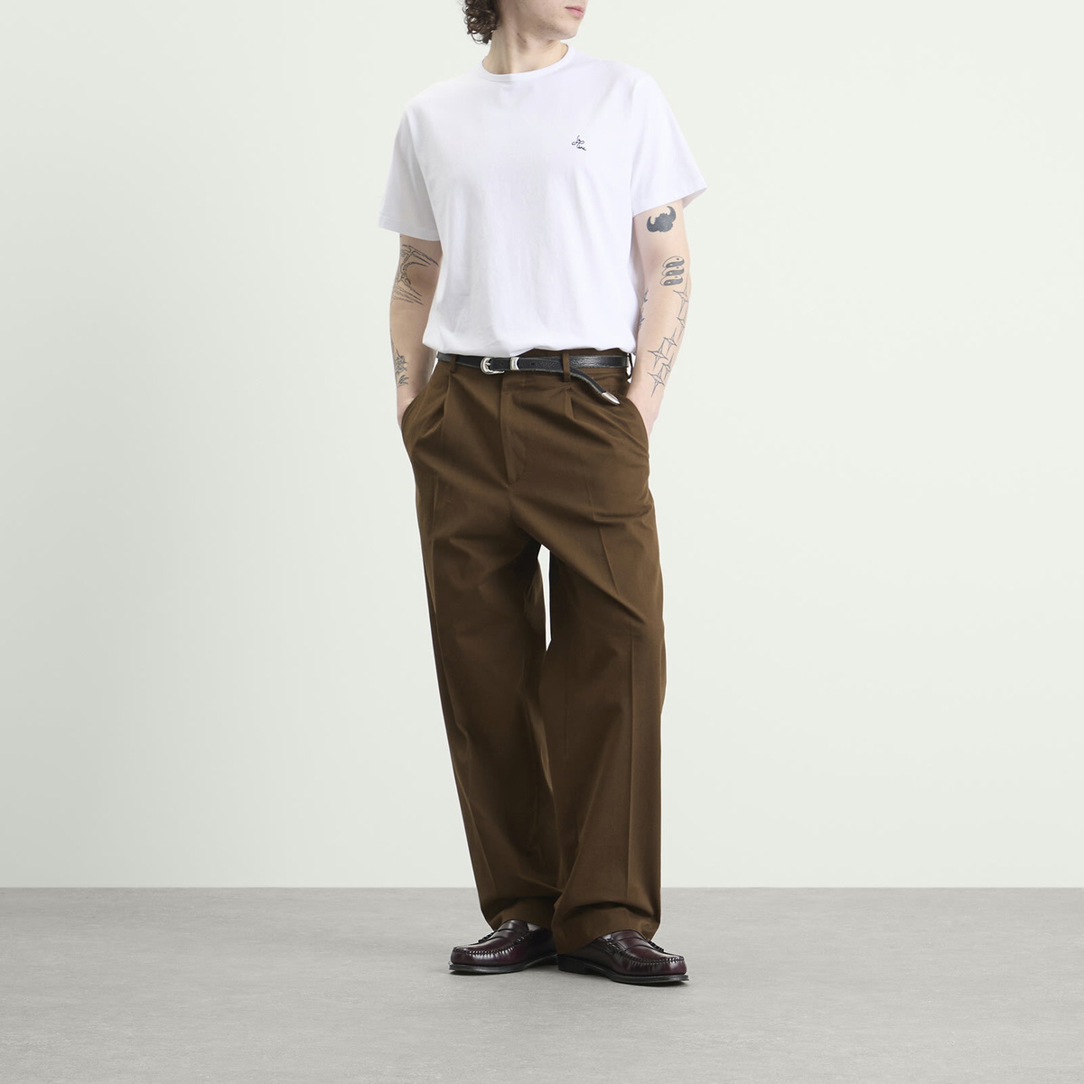 Le Père Men's Pleated Trousers in Brown