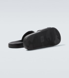 Valentino Garavani VLogo slides