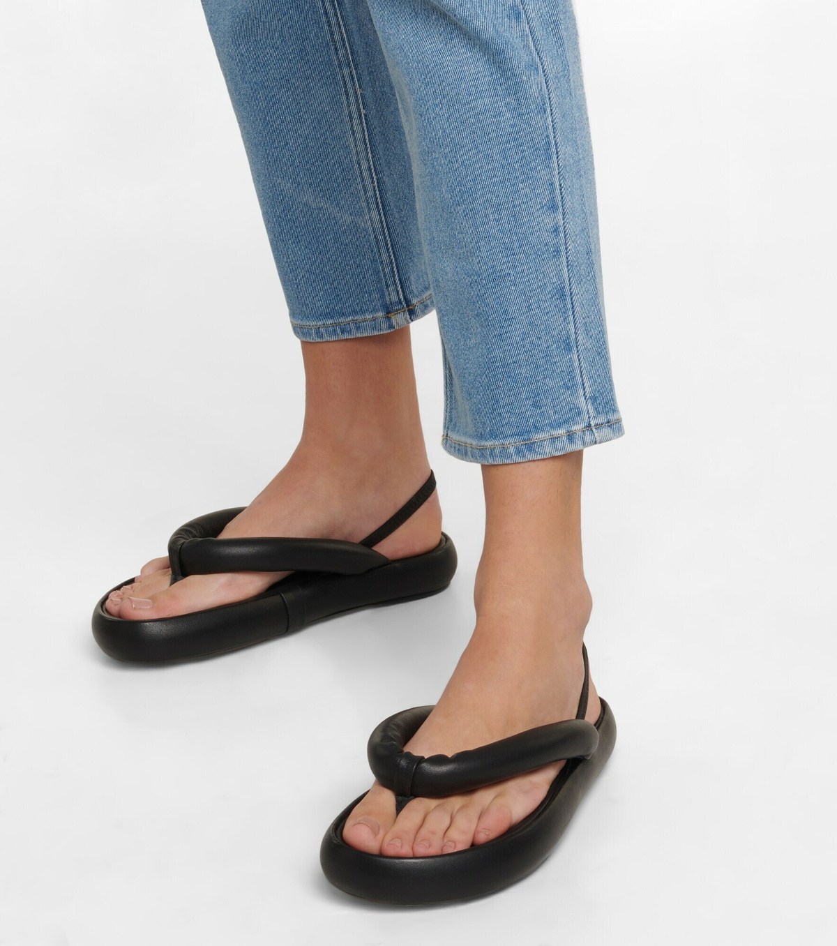サンダル・ミュール ISABEL MARANT Army Green Suede Thong Sandals Isabel Marant Army Green Suede Thong Sandals | italist