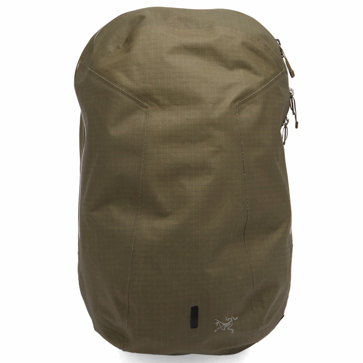 Photo: Arc'teryx Men's Granville 16 Backpack in Tatsu 
