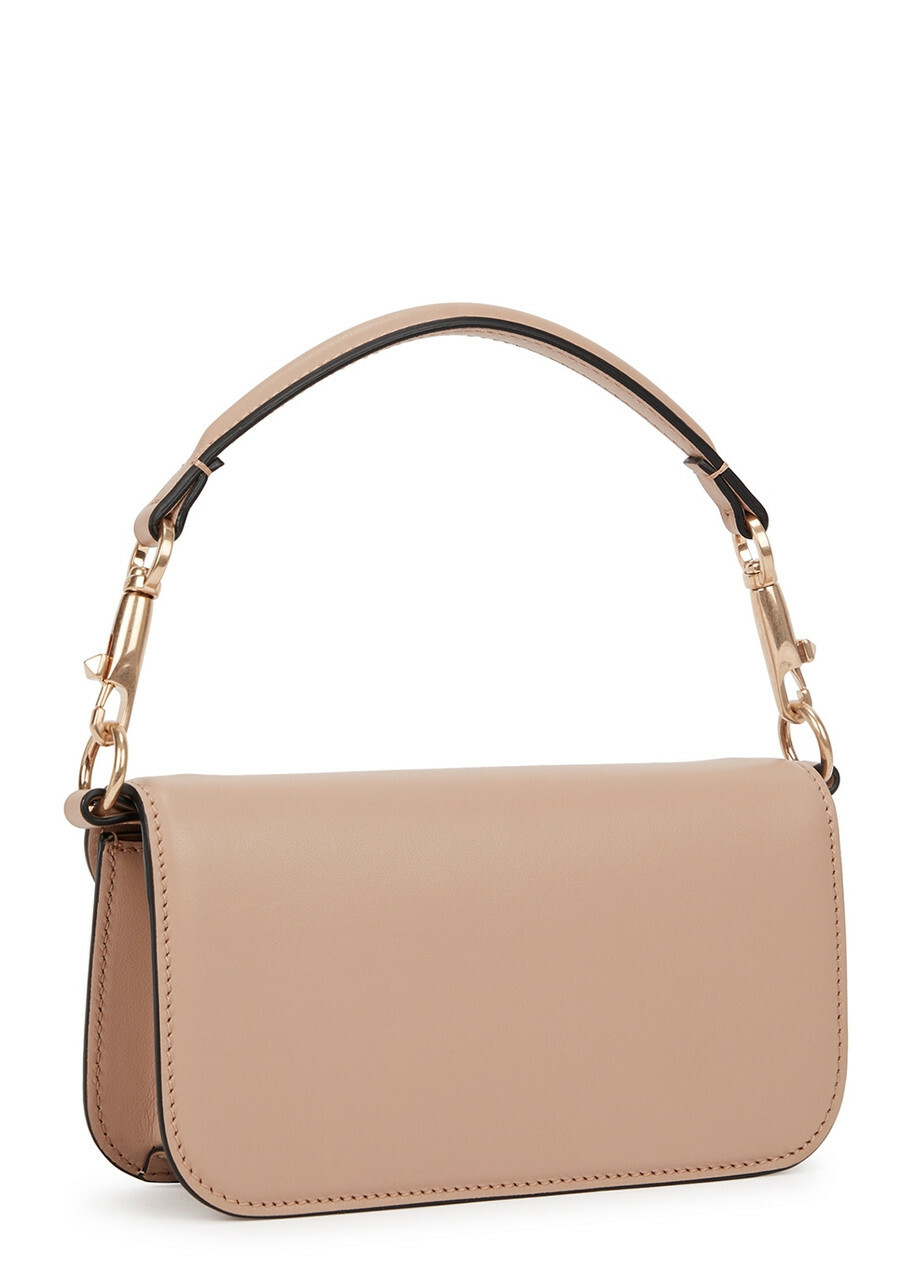 ショルダーバッグ Valentino Garavani Shoulder bags Beige Locò leather shoulder bag in white - Valentino Garavani