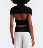 Tove Hadara gathered top