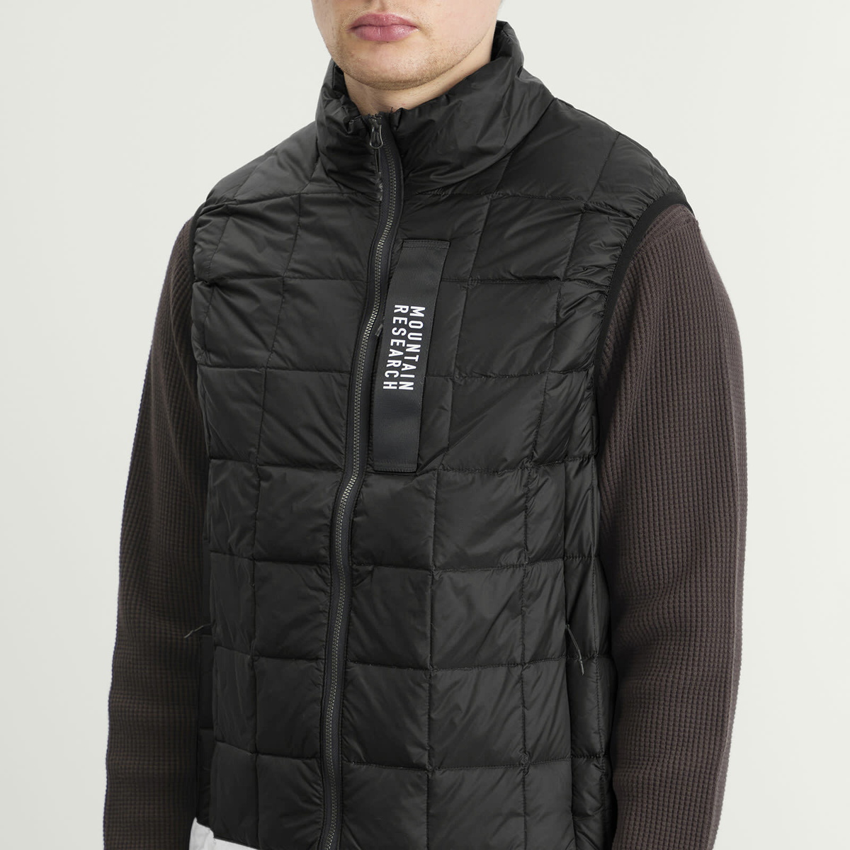Taion Men's x Mountain Research Down Zip Vest in Black