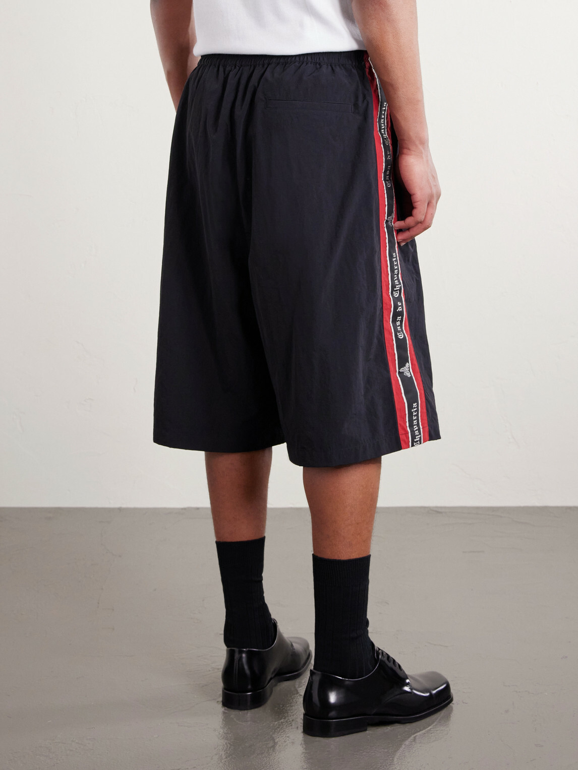 Willy Chavarria - Orale Track Wid-Leg Shorts - Black
