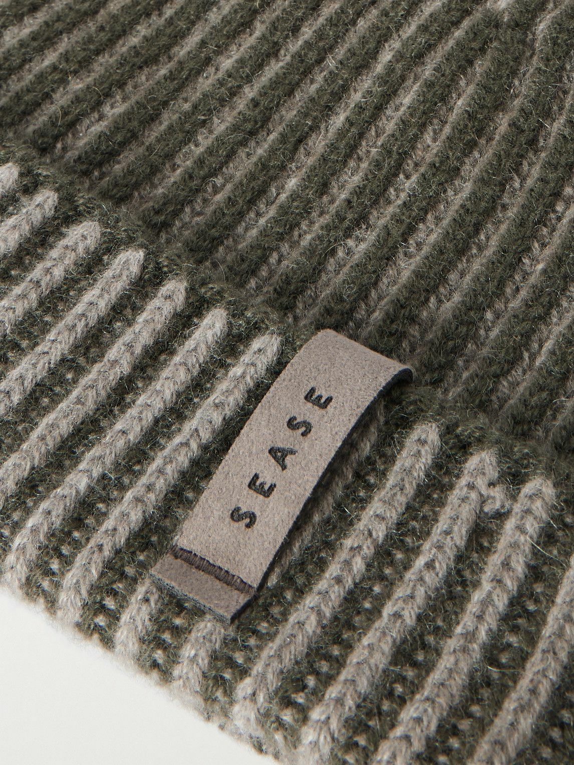 SEASE - Dinghy Reversible Ribbed Cashmere Beanie