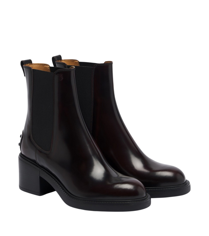 Photo: Tod's Leather Chelsea boots