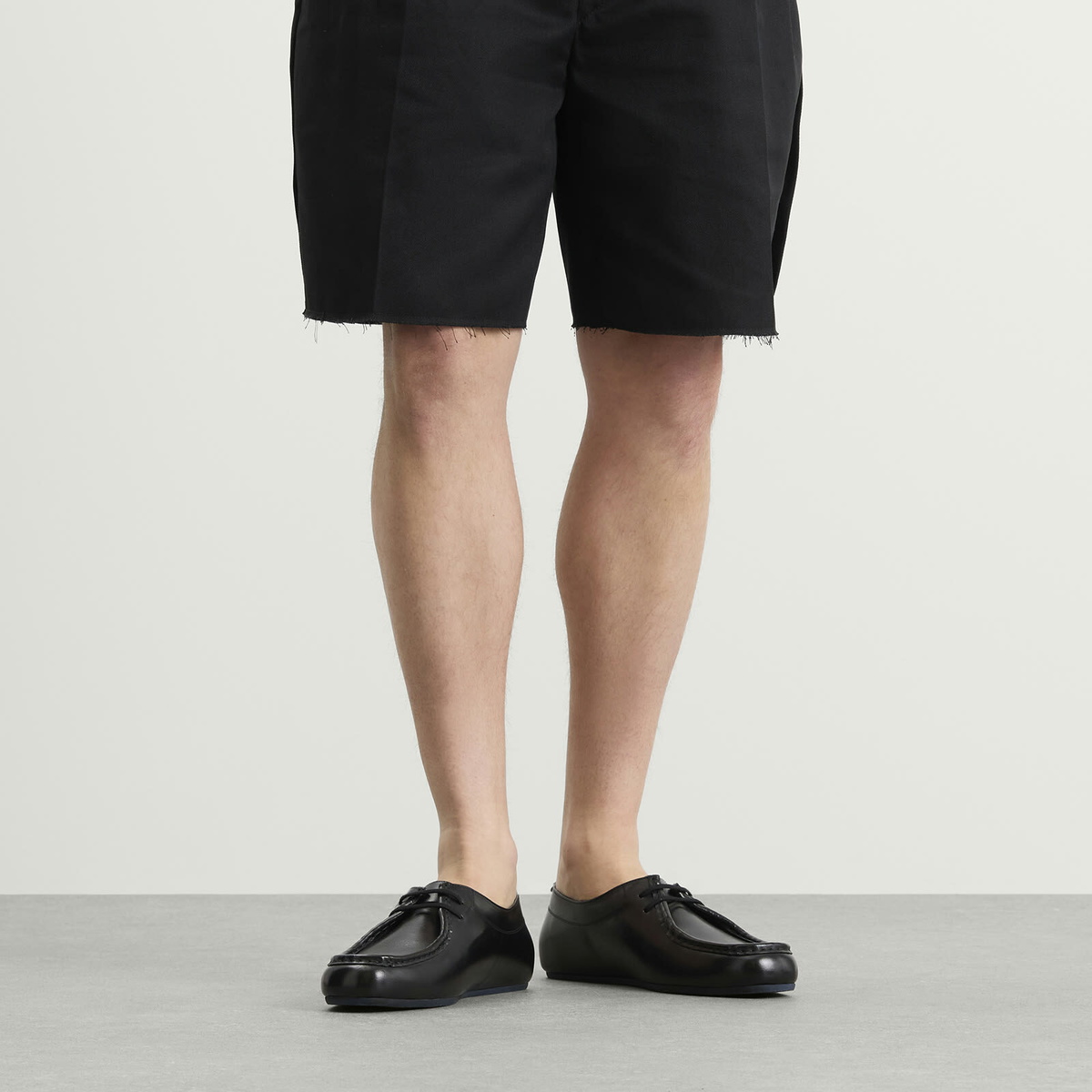 Jil Sander Men's Leather Lace Up Shoe in Black