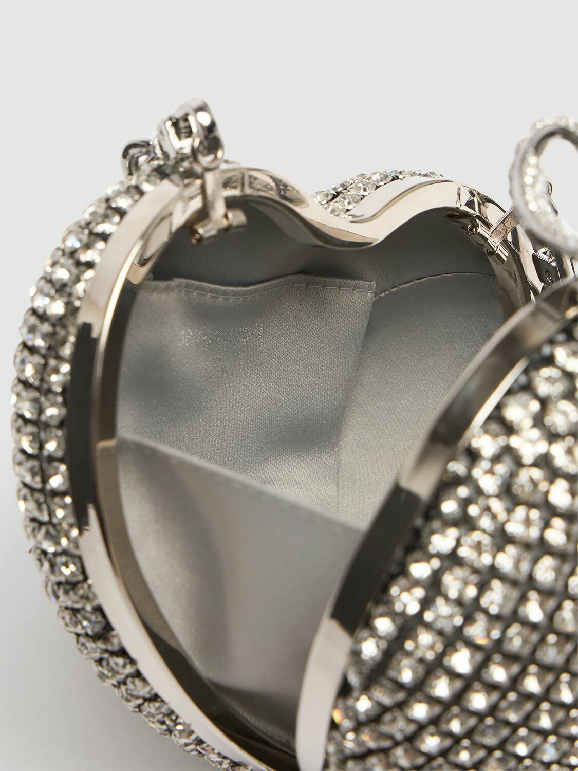Self Portrait Pearlescent Acrylic ハート クラッチバッグ Pearl Heart Clutch – self-portrait-US