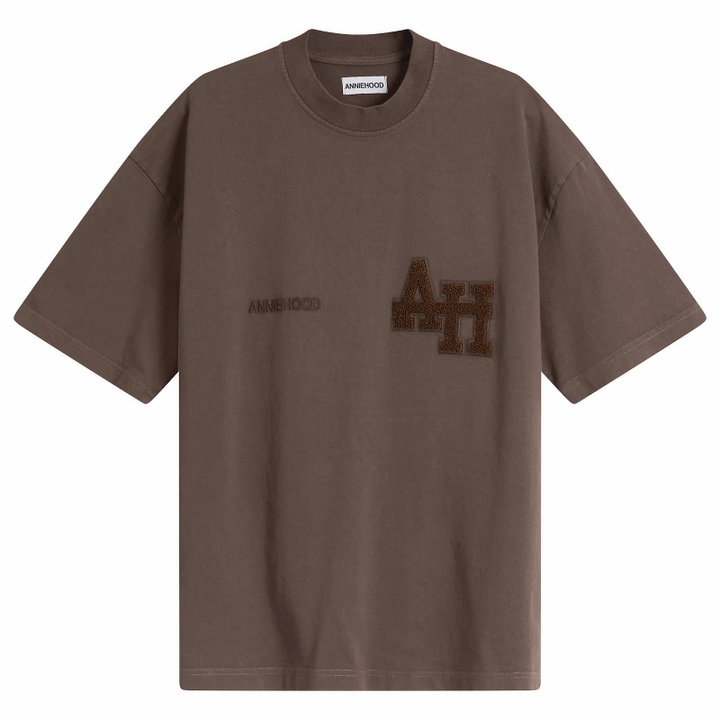 Photo: ANNIE HOOD Men's College T-Shirt in Washed Brown
