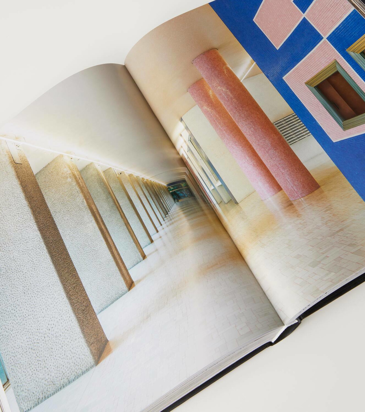 Taschen Entryways of Milan book