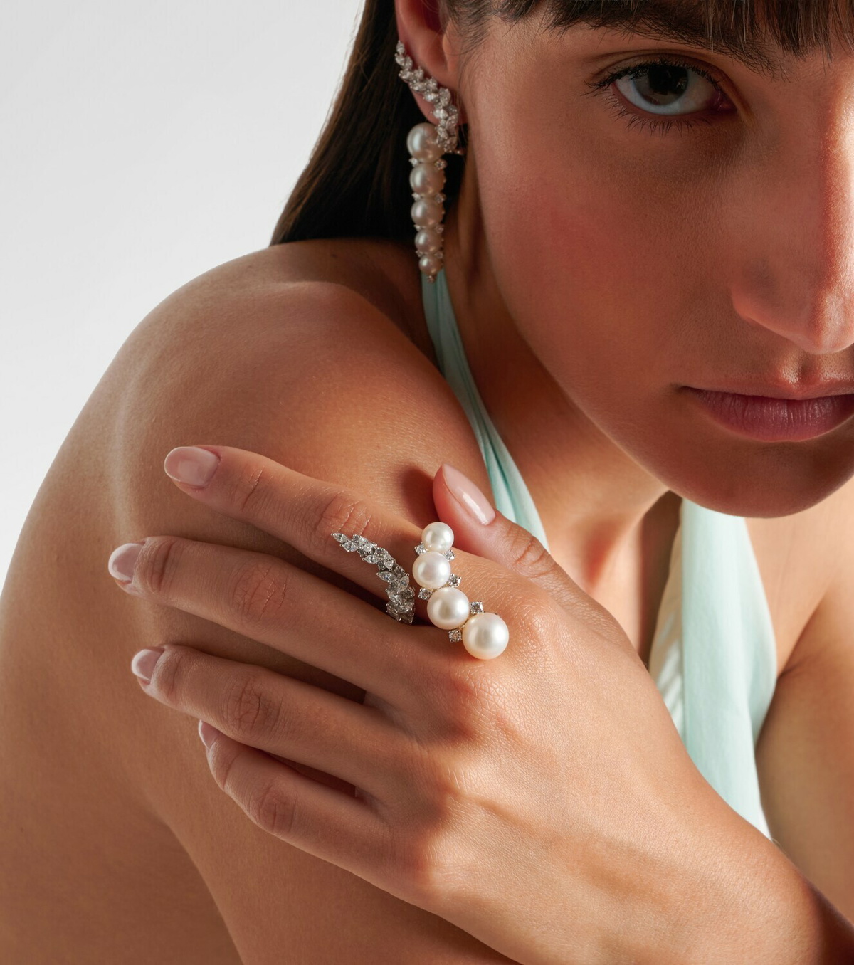 Yeprem Pearlescent 18kt white gold ring with diamonds and freshwater pearls