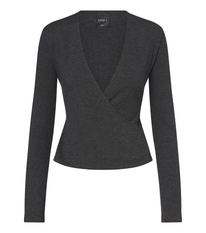 Photo: Leset Lauren jersey top