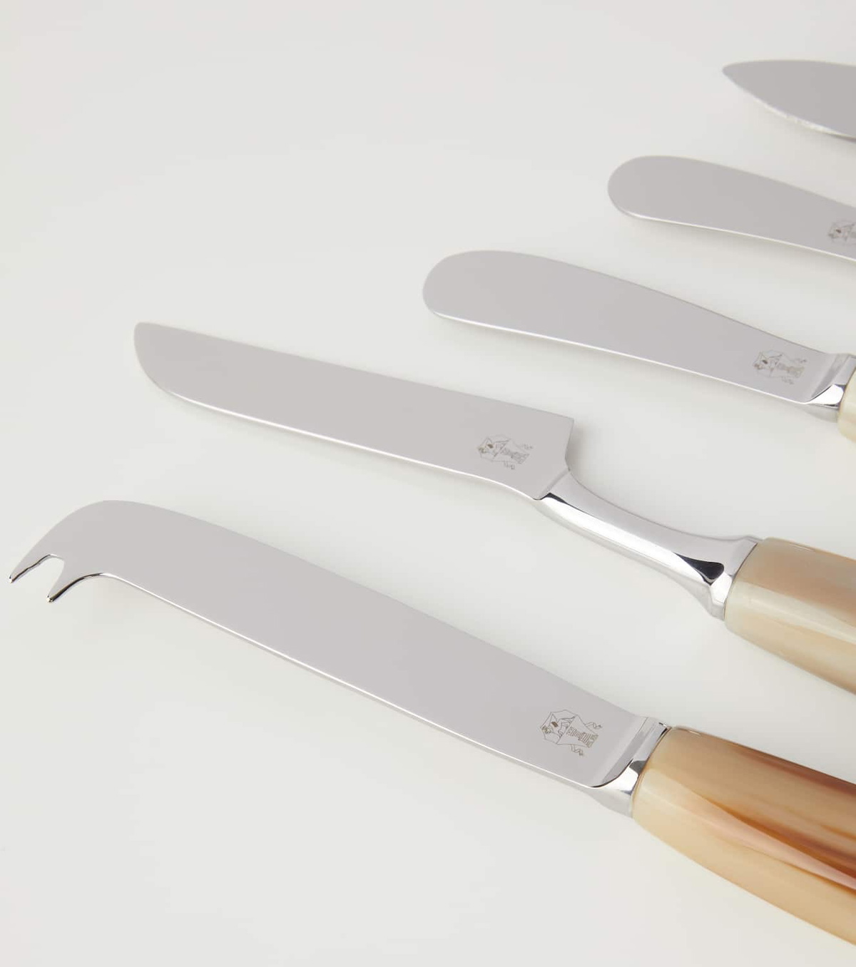Brunello Cucinelli Horn and stainless steel cheese cutlery set