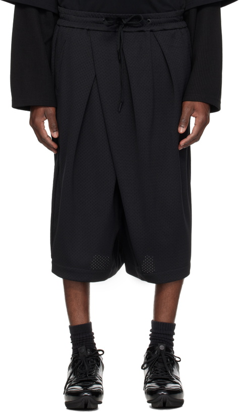 Photo: NAMESAKE Black Reid Pleated Basketball Shorts