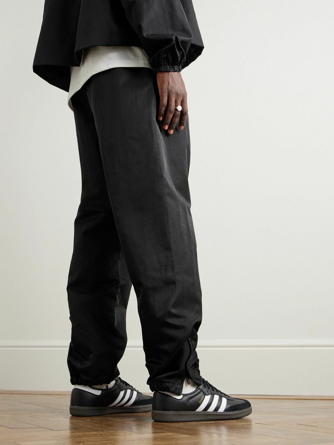 Fear of God Essentials orders Jogger