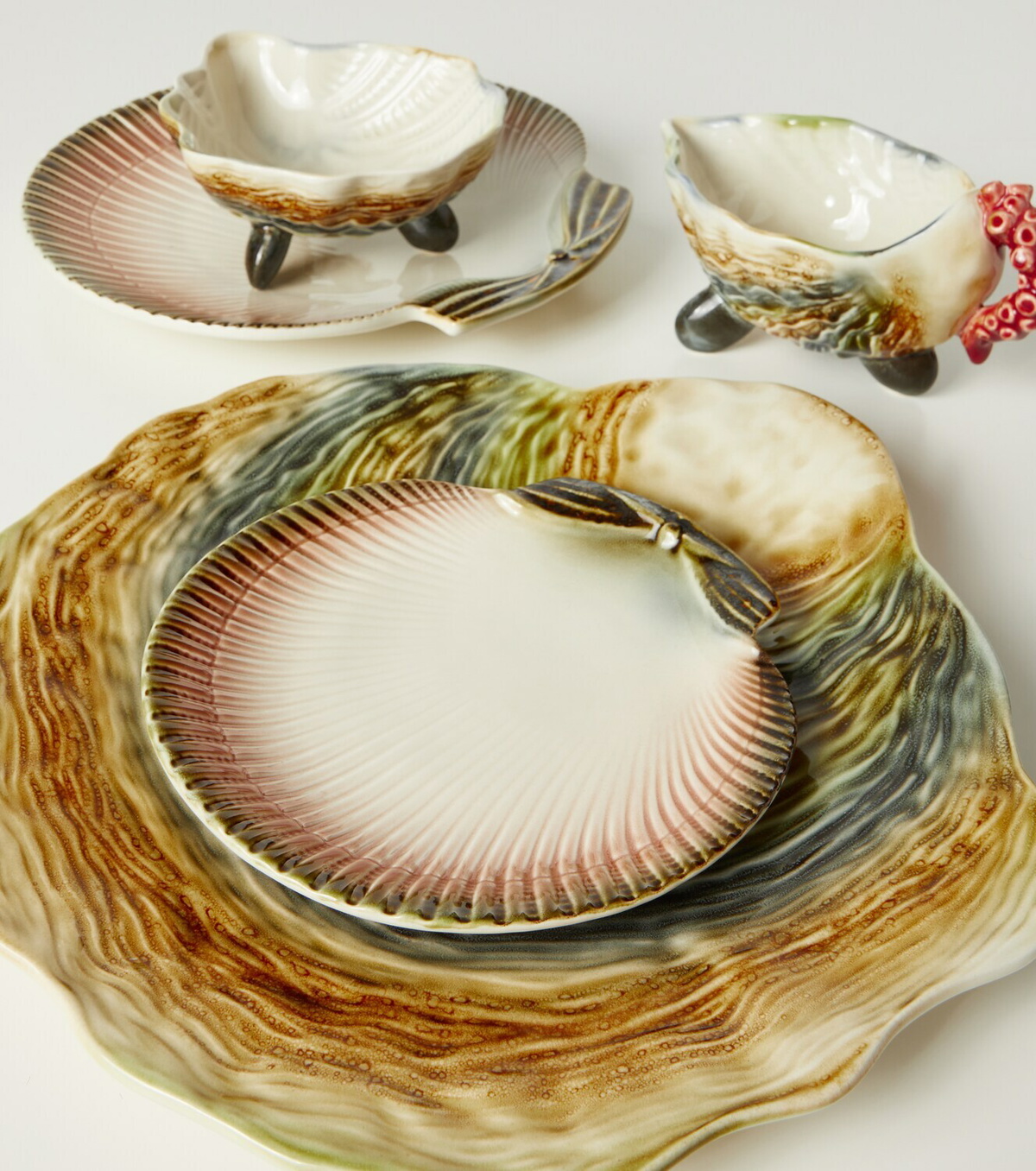Bordallo Pinheiro Oyster & Scallops set of 4 ceramic charger plates