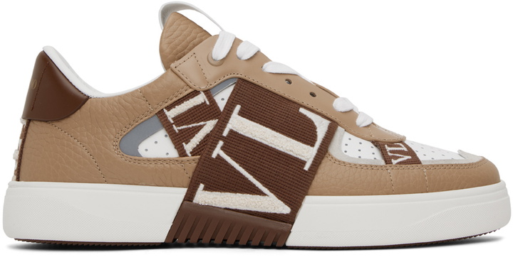 Photo: Valentino Garavani Tan & White VL7N Sneakers