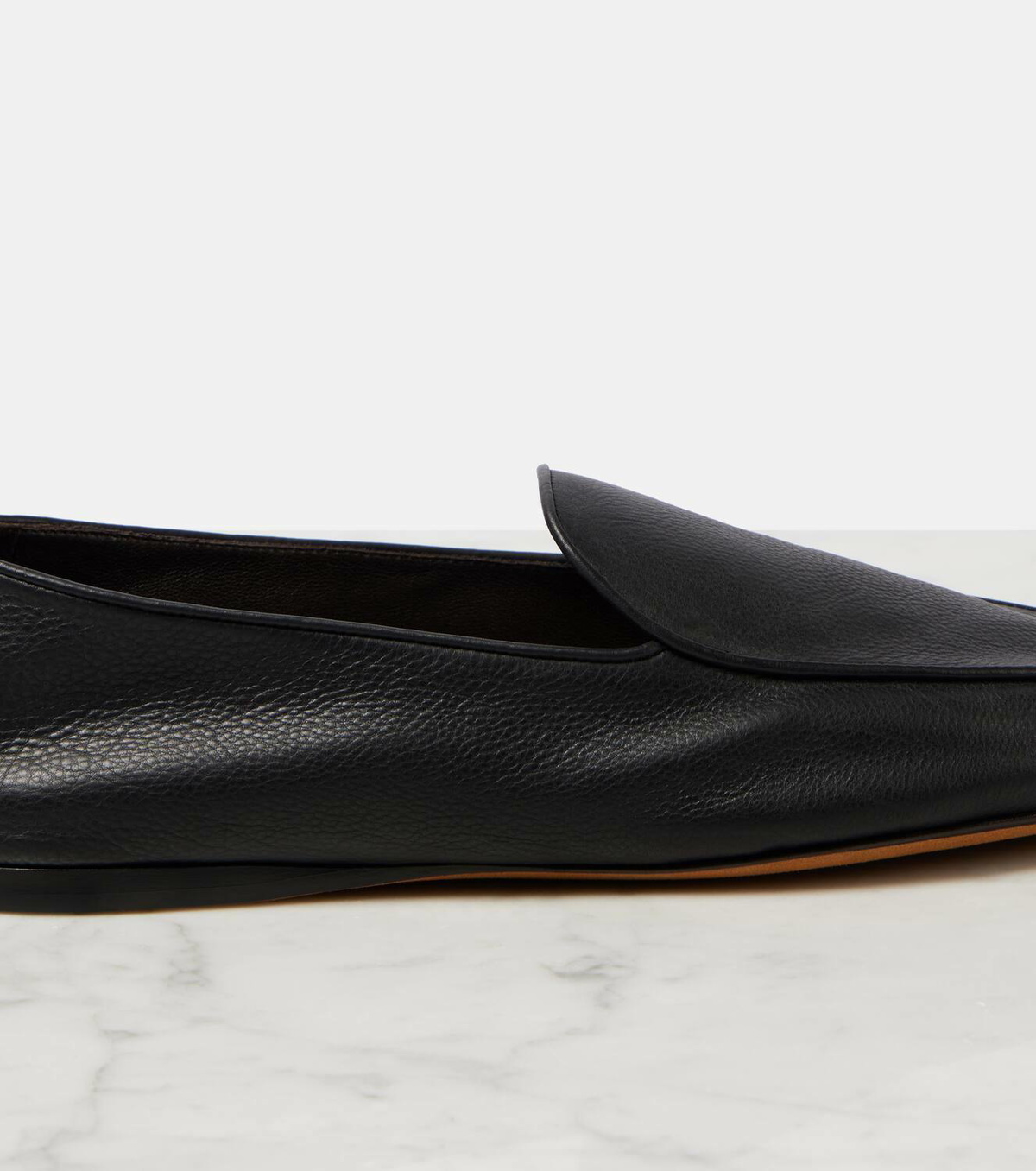 【関税込み】The Row ブラック Awar 25 ローファー Awar leather loafers in black - The Row | Mytheresa