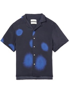 A Kind Of Guise - Gioia Convertible-Collar Printed Silk-Satin Shirt - Blue