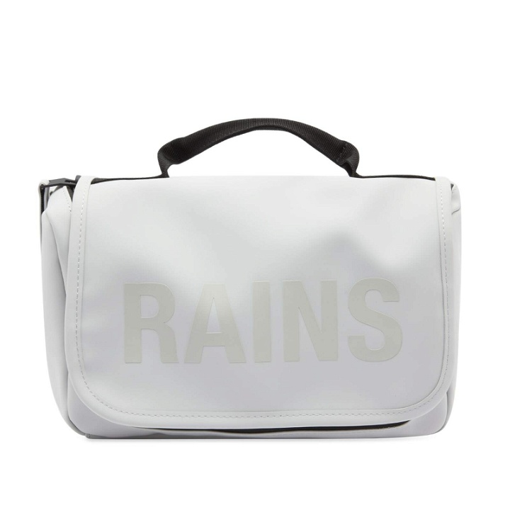 Photo: Rains Men's Texel Wash Bag in Ash