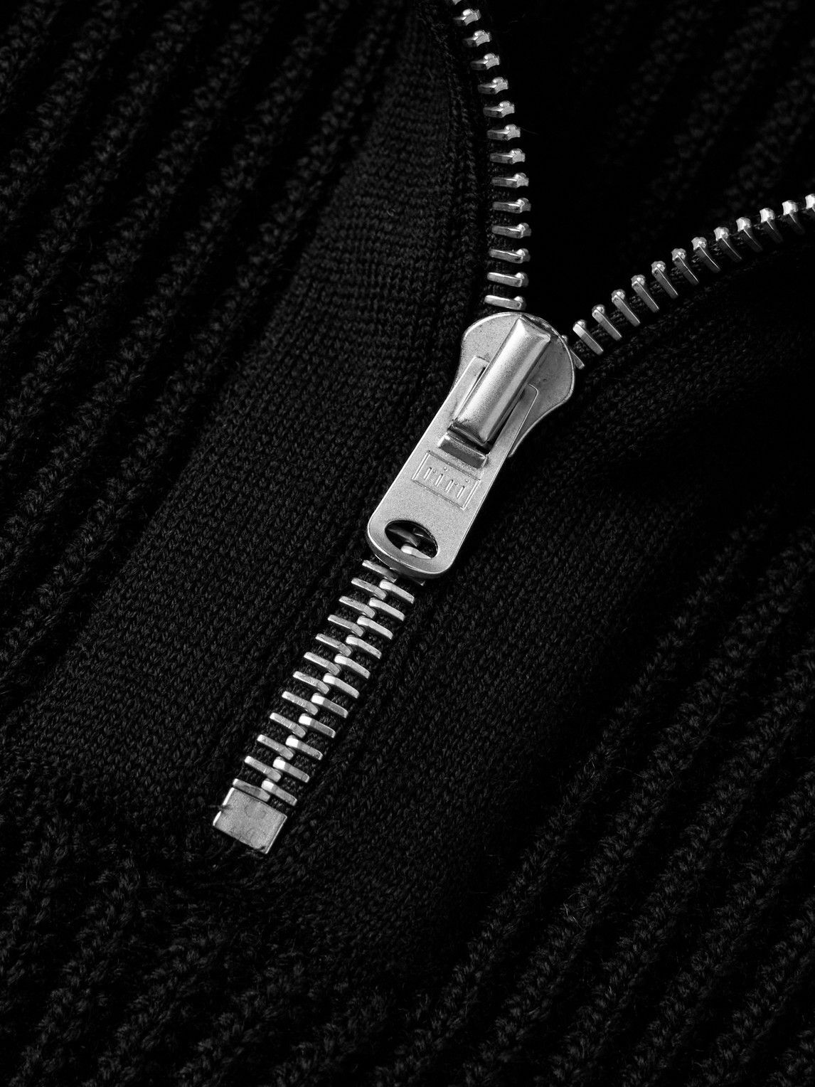 S.N.S. Herning - Fender Ribbed Virgin Wool Half-Zip Sweater - Black