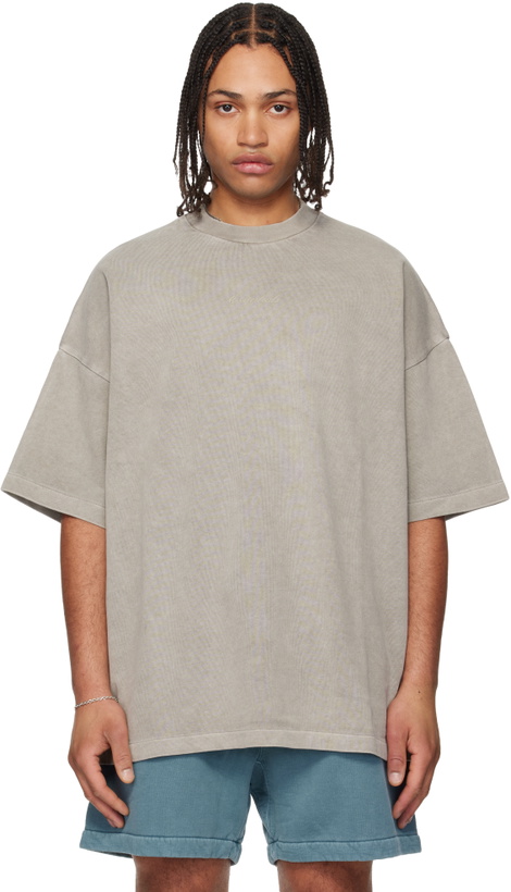 Photo: Fear of God ESSENTIALS Gray Signature 90s T-shirt