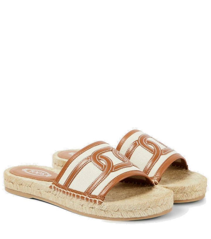 Photo: Tod's Leather-trimmed sandals