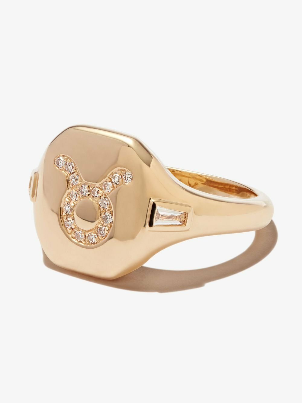 SHAY 18K Yellow Gold Taurus Diamond Signet Ring