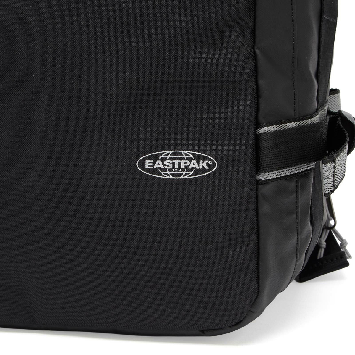 Eastpak Duffel Pack Small in Tarp Black Reflect 