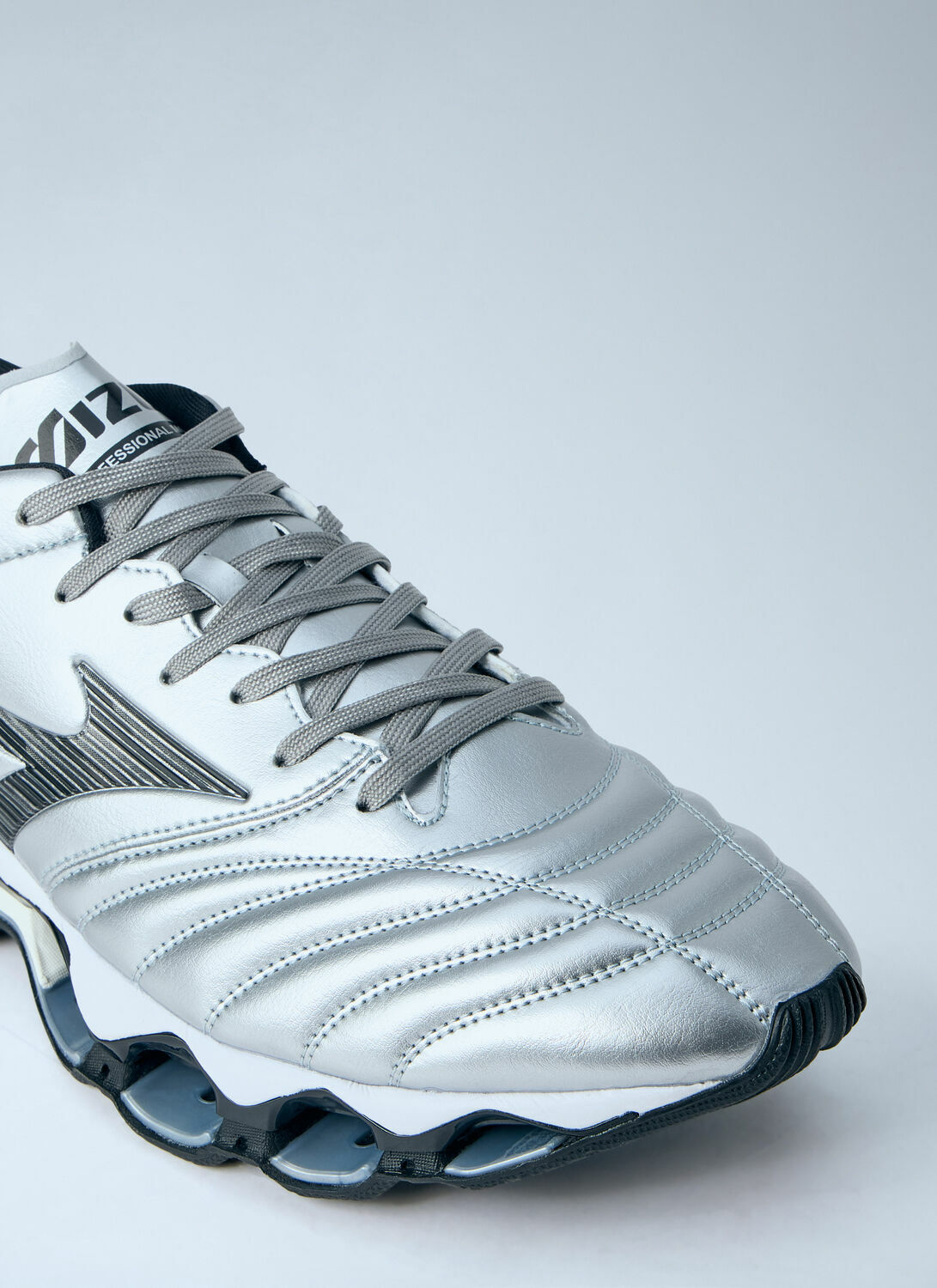 Mizuno Wave Prophecy Morelia Neo Sneakers