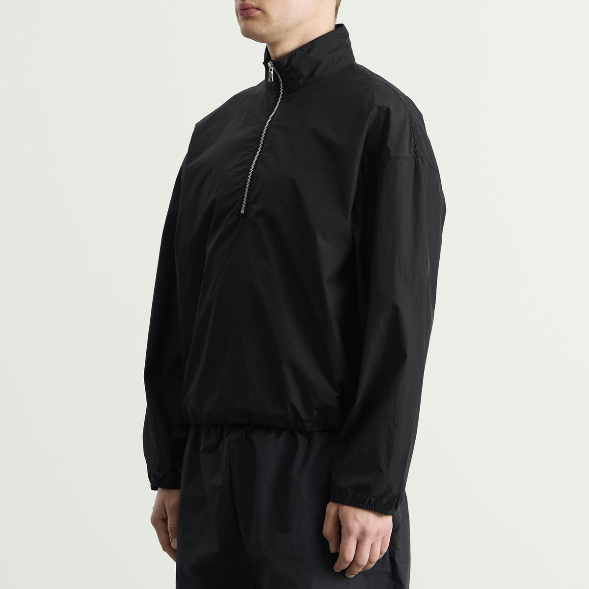 MKI Men's Hyperlight Wind Quarter Zip in Black