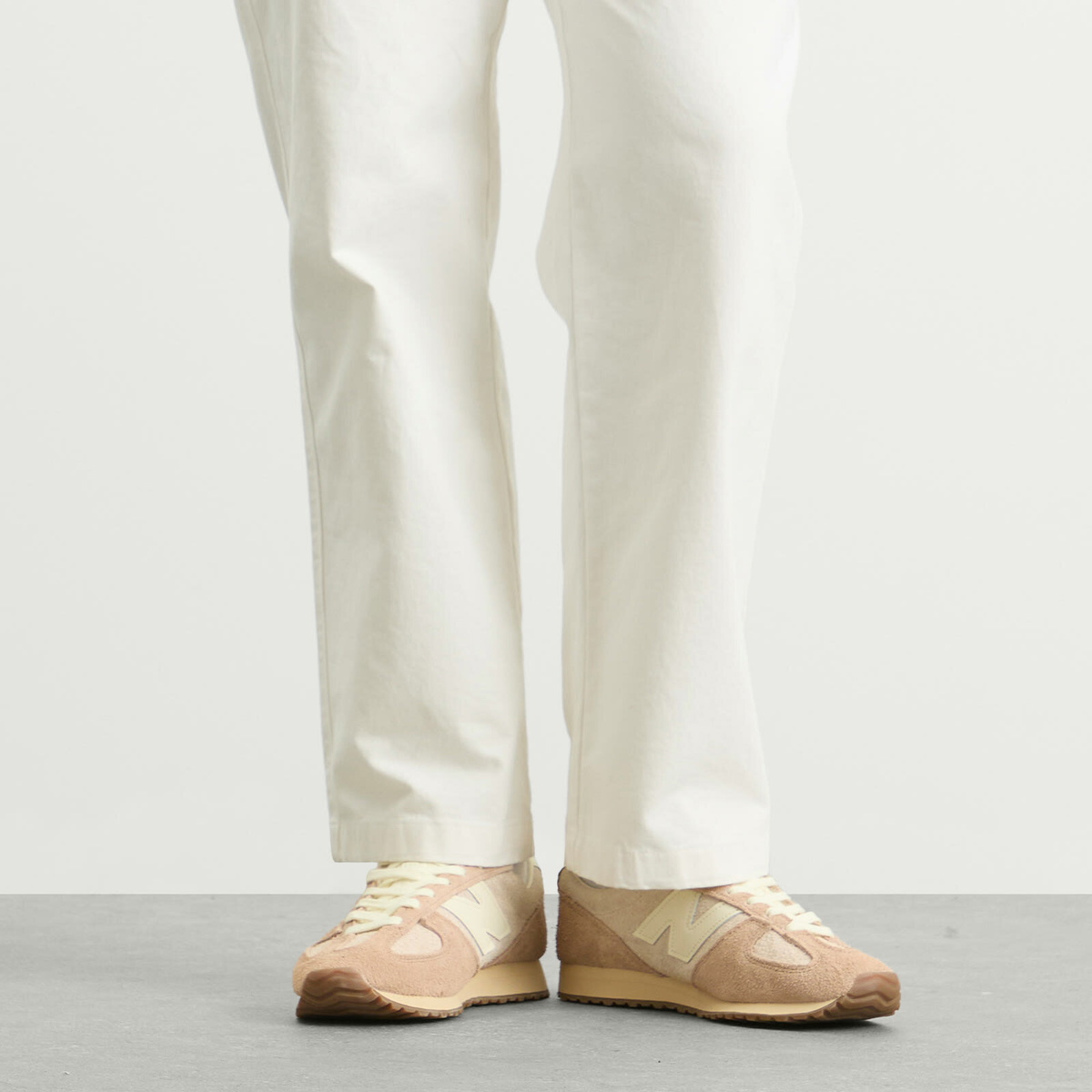 New Balance 471 Sneaker in Bisque