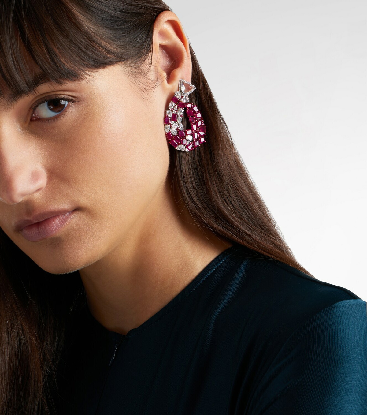 Kamyen 18kt white gold earrings with rubies and diamonds
